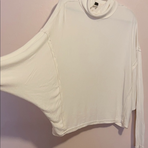 Top - Picture 3 of 3